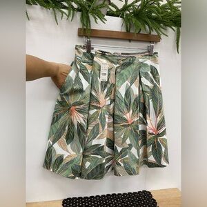 NWT Brooks Brothers Green and Brown Skorts with Tropical Flair